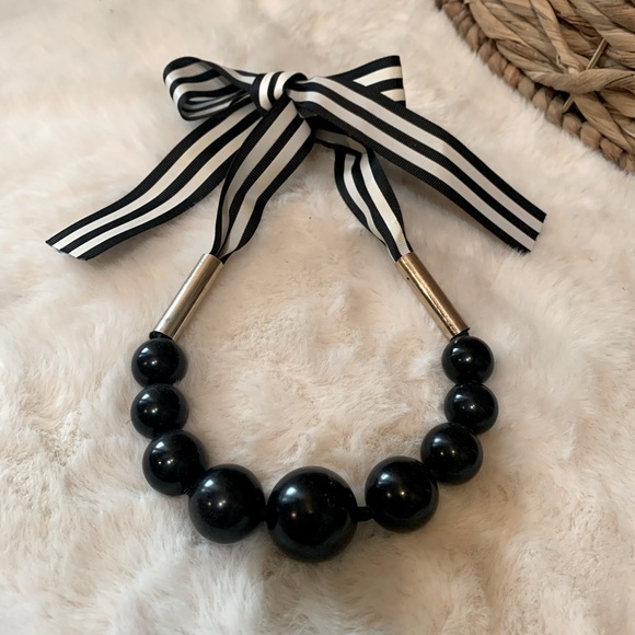 Jewelry - Necklace